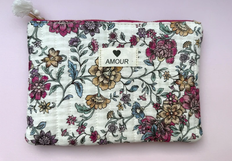 Clutch/Make uip bag