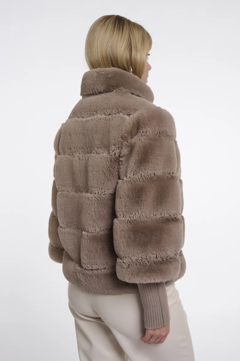 Jacke-Feline
