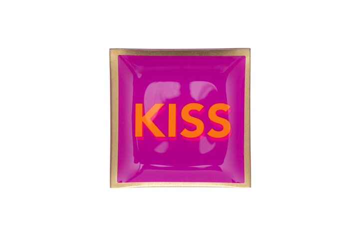 Plates-Kiss