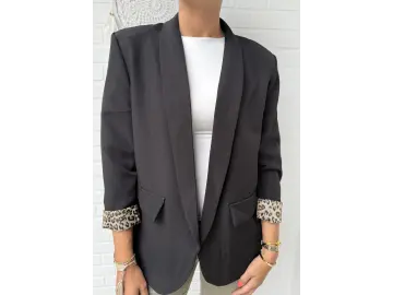 Blazer-Leodetail
