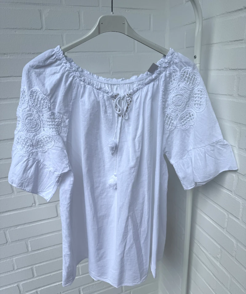 Bluse-Stickerei