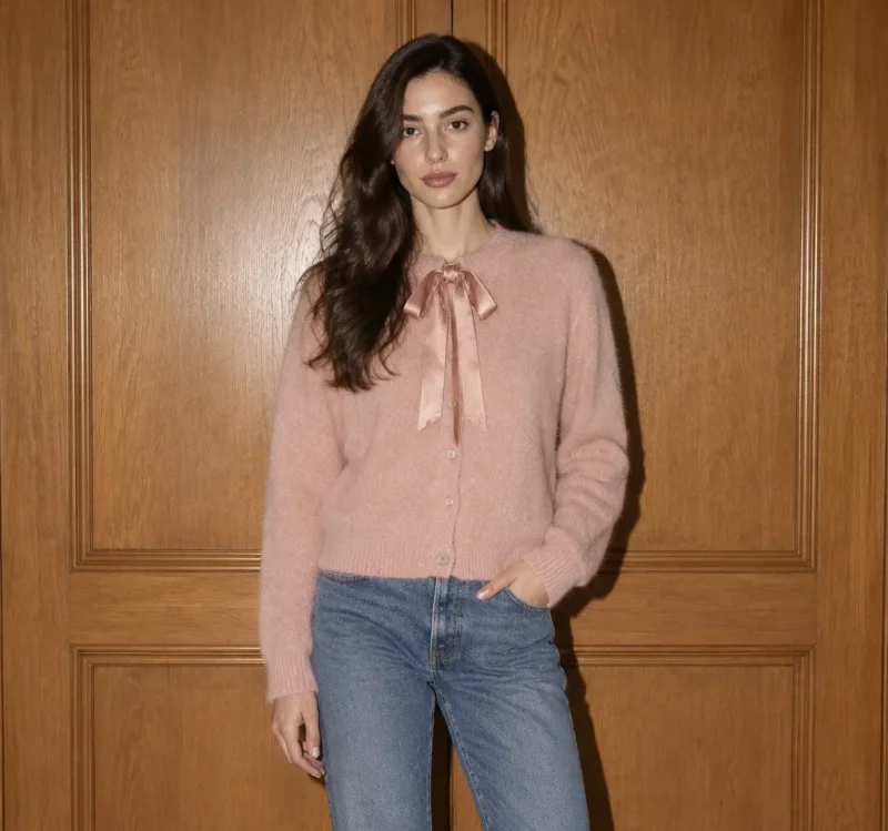 Cardigan-Classic Schleife