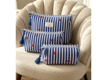 Clutch/Make up bag