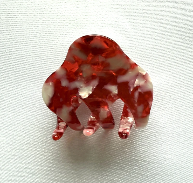 Hair claw