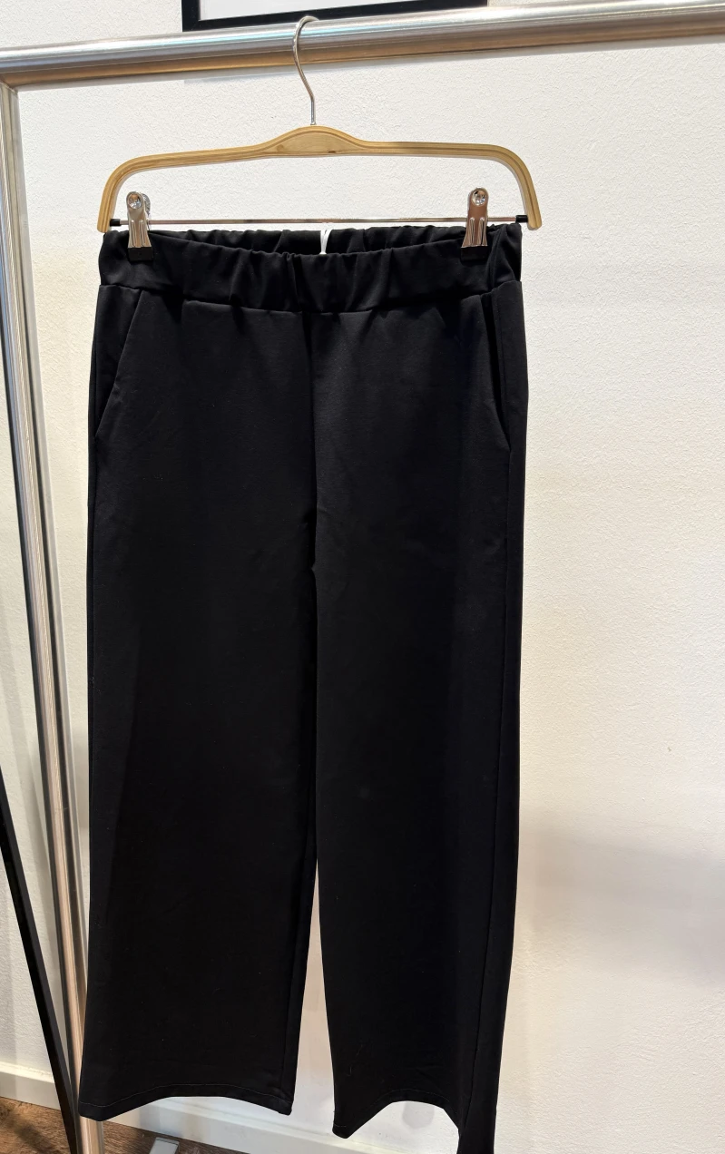 Hose-Neapel