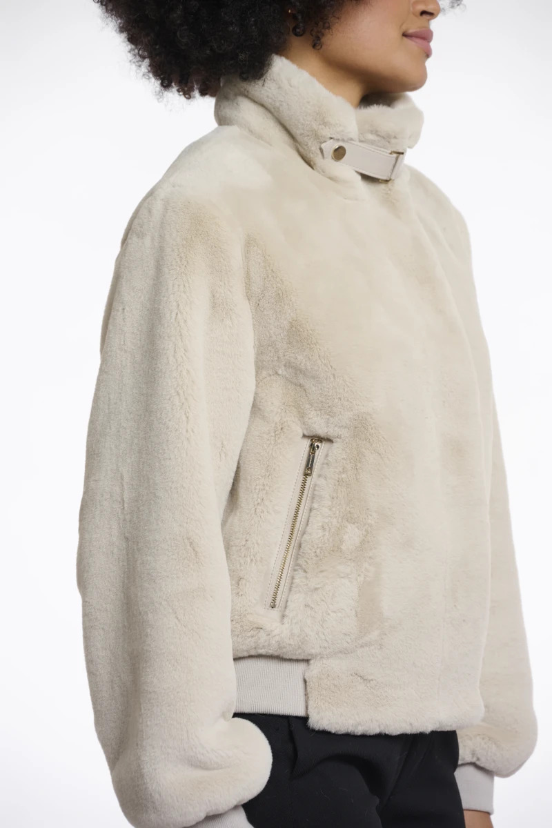 Jacke-Ambra
