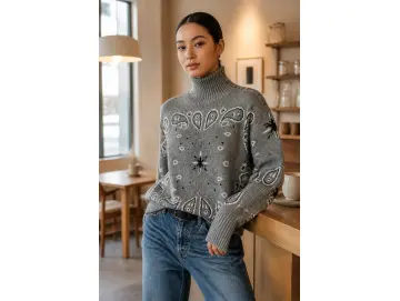 Pullover-Paisley Button