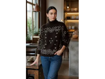 Pullover-Paisley Button