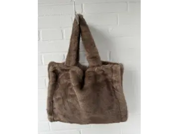 Tasche-Fell